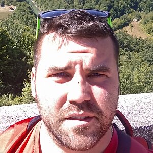 Muž 32 rokov Nové Zámky