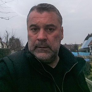 Muž 52 rokov Šaľa