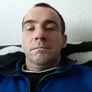 Muž 46 rokov Fiľakovo
