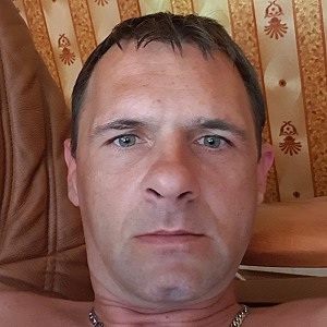 Muž 46 rokov Bratislava