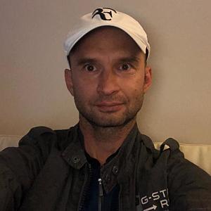 Muž 46 rokov Piešťany