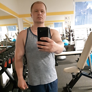 Muž 48 rokov Detva