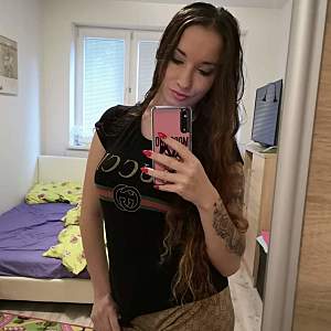 Umele zeny na sexsex zoznamka martinnakupne maniacky petra modelkaemma lea modelka