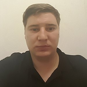 Muž 25 rokov Pezinok