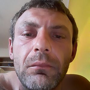 Muž 37 rokov Komárno