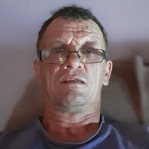 Muž 53 rokov Nové Zámky
