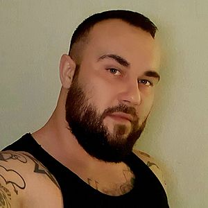 Muž 33 rokov Veľký Krtíš
