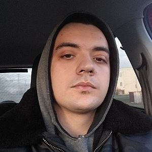 Muž 25 rokov Hlohovec