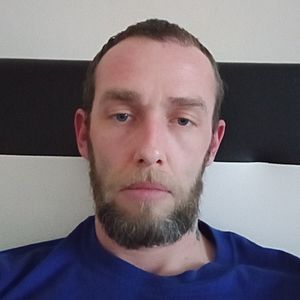 Muž 35 rokov Dunajská Streda