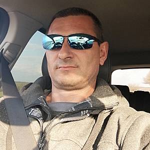 Muž 44 rokov Nové Zámky