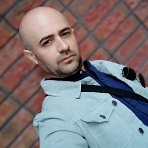 Muž 43 rokov Pezinok
