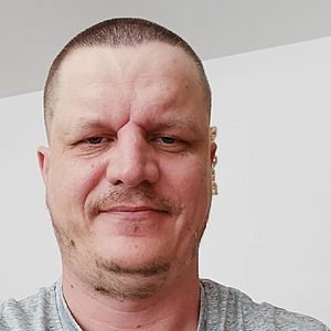 Muž 47 rokov Revúca
