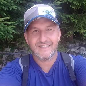 Muž 45 rokov Revúca