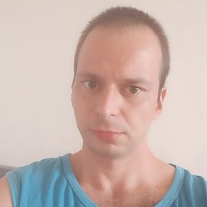 Muž 38 rokov Galanta