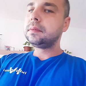 Muž 37 rokov Nové Zámky