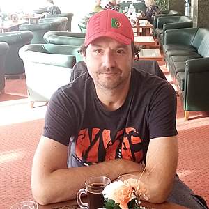 Muž 39 rokov Pezinok