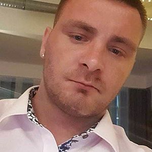 Muž 27 rokov Vrbové