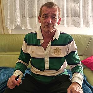 Muž 64 rokov Pezinok