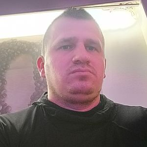 Muž 37 rokov Komárno