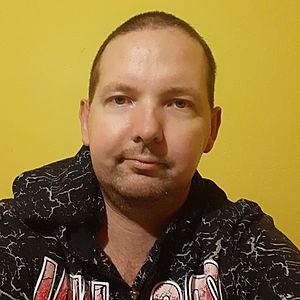 Muž 37 rokov Nové Zámky