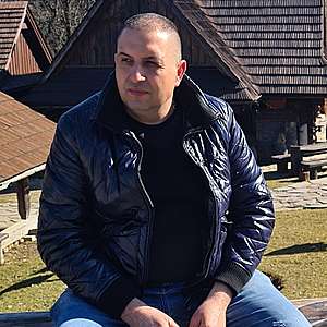 Muž 47 rokov Šaľa