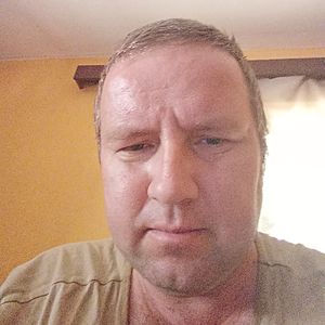 Muž 42 rokov Krupina