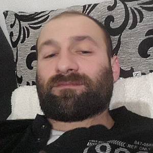 Muž 34 rokov Stropkov
