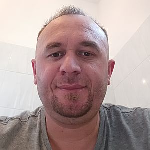 Muž 42 rokov Trenčín