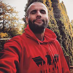 Muž 27 rokov Zlaté Moravce