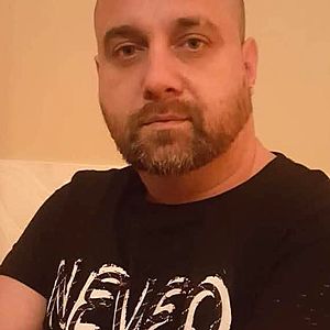 Muž 42 rokov Kolárovo