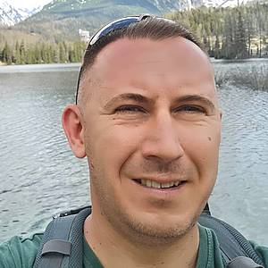 Muž 35 rokov Sereď