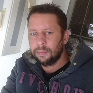 Muž 42 rokov Piešťany