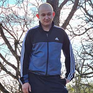 Muž 38 rokov Želiezovce