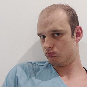 Muž 23 rokov Svit
