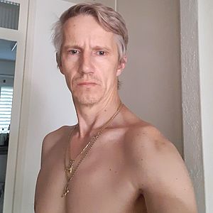 Muž 49 rokov Hlohovec