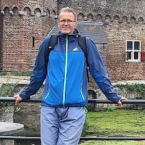 Muž 54 rokov Trenčín