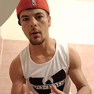 Muž 28 rokov Bánovce nad Bebravou