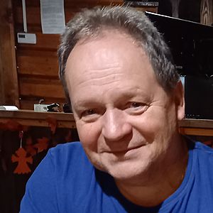 Muž 69 rokov Levice