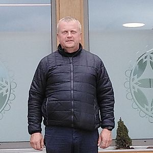 Muž 51 rokov Senec