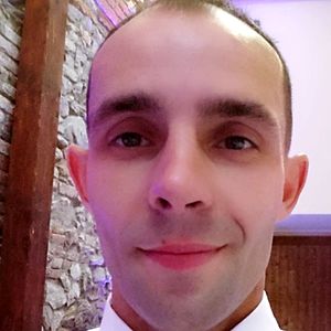 Muž 39 rokov Modra