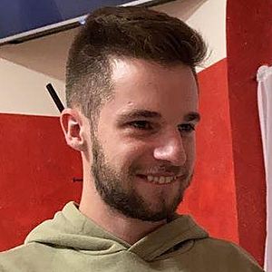 Muž 22 rokov Galanta