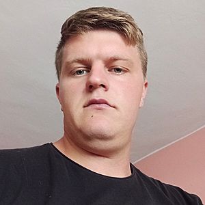 Muž 25 rokov Senica