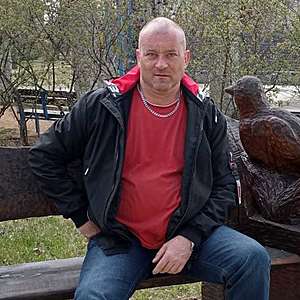 Muž 49 rokov Šaľa