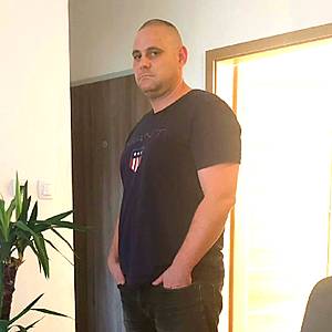 Muž 42 rokov Galanta