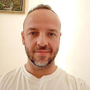 Muž 46 rokov Malacky