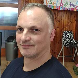 Muž 52 rokov Želiezovce