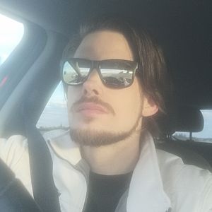 Muž 37 rokov Nové Zámky