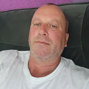 Muž 54 rokov Vráble