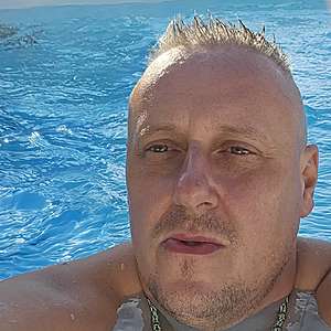 Muž 37 rokov Levice