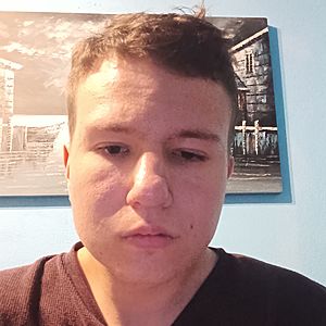 Muž 21 rokov Senec